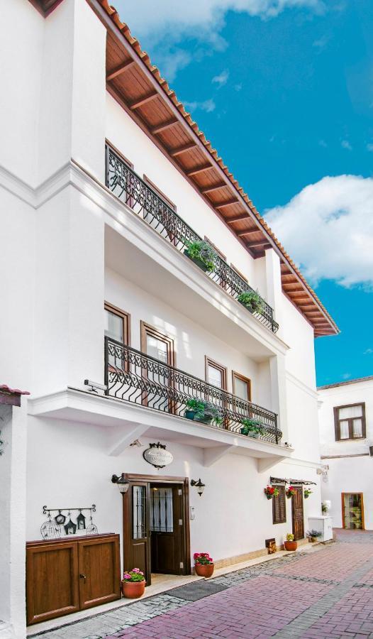 Rodina Suites Hotel Кушадасъ Екстериор снимка